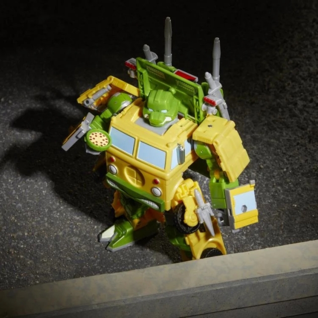 Transformers Party Wallop | Teenage Mutant Ninja Turtles | Transformers Collaborative