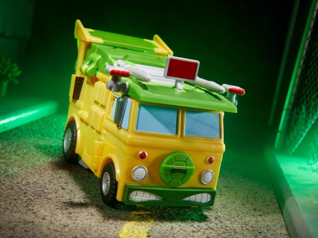 Transformers Party Wallop | Teenage Mutant Ninja Turtles | Transformers Collaborative