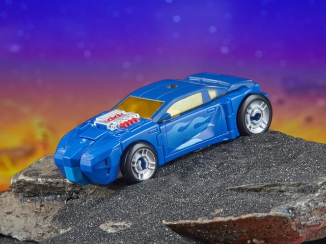 Robots in Disguise 2001 Universe Autobot Side Burn Legacy Deluxe Class | Transformers: Legacy United