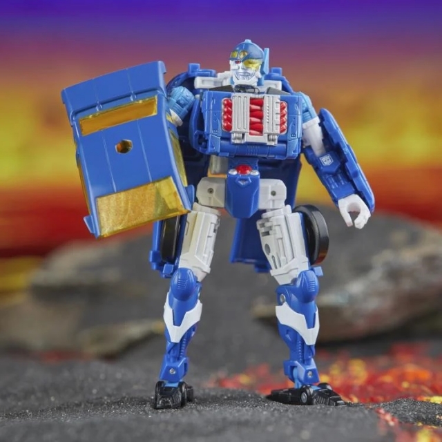 Robots in Disguise 2001 Universe Autobot Side Burn Legacy Deluxe Class | Transformers: Legacy United