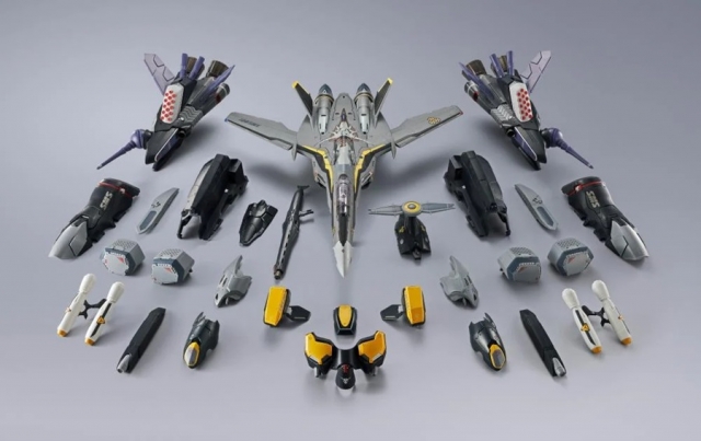 VF-25S Armored Messiah Valkyrie Ozma Lee Machine Revival Version DX Chogokin | Macross Frontier | Bandai Spirits