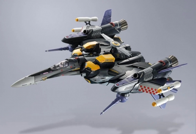 VF-25S Armored Messiah Valkyrie Ozma Lee Machine Revival Version DX Chogokin | Macross Frontier | Bandai Spirits