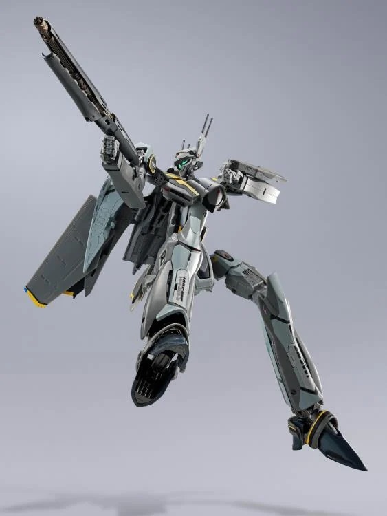 VF-25S Armored Messiah Valkyrie Ozma Lee Machine Revival Version DX Chogokin | Macross Frontier | Bandai Spirits