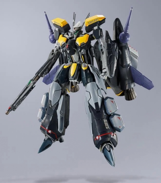 VF-25S Armored Messiah Valkyrie Ozma Lee Machine Revival Version DX Chogokin | Macross Frontier | Bandai Spirits