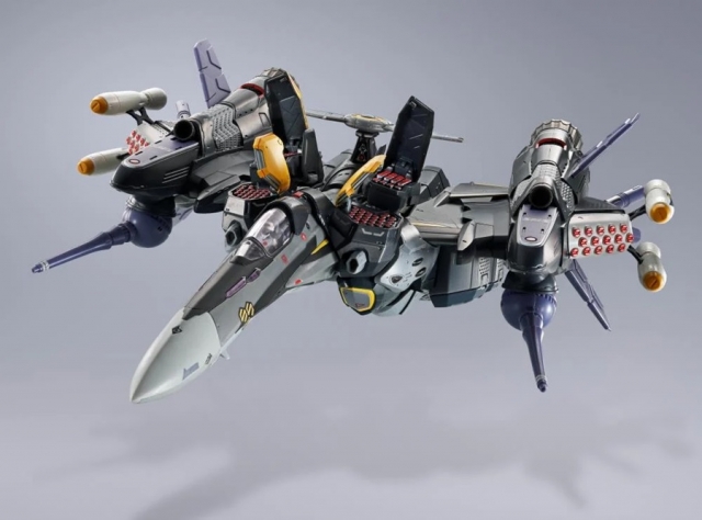VF-25S Armored Messiah Valkyrie Ozma Lee Machine Revival Version DX Chogokin | Macross Frontier | Bandai Spirits