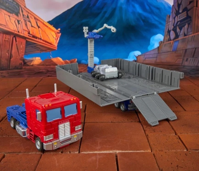 86-31 Optimus Prime Commander Class | Transformers Studio Series | Transformers: The Movie 86