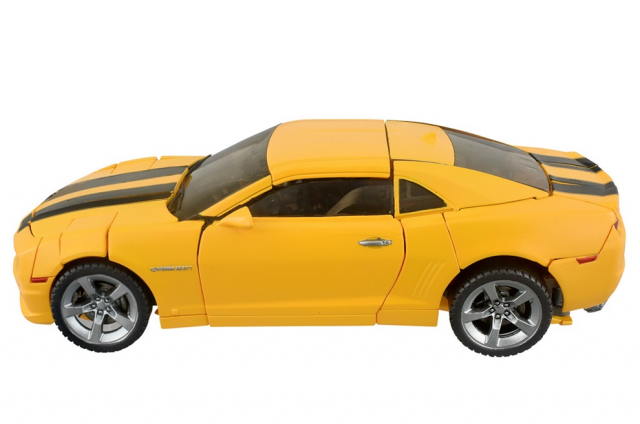 MPM-3 Bumblebee T-Spark | Transformers Masterpiece Movie Series 40th Selection