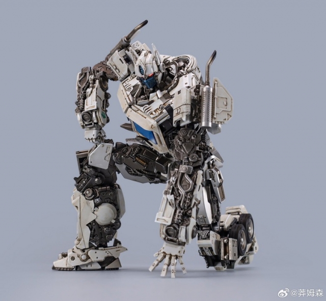 MM-01W Leader White Version | Magnificent Mecha