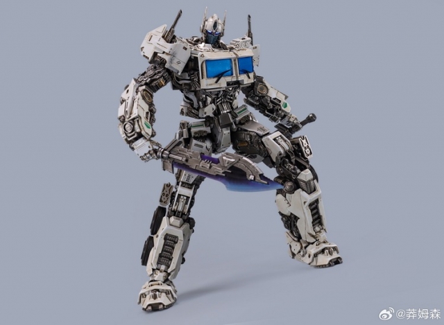 MM-01W Leader White Version | Magnificent Mecha
