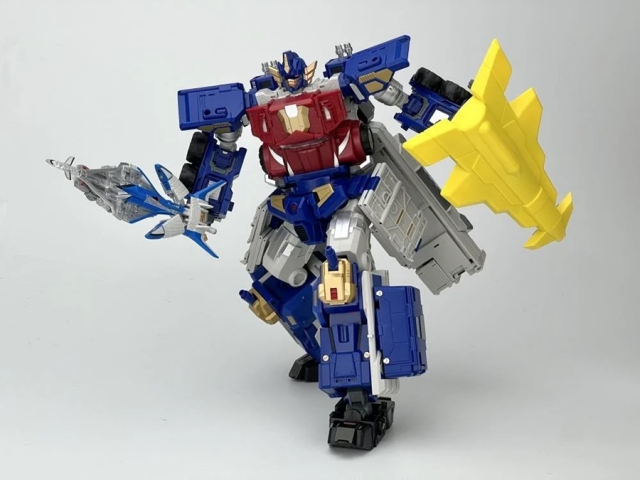MB-27 The Shield Team Set of 3 | Fans Hobby Master Builder