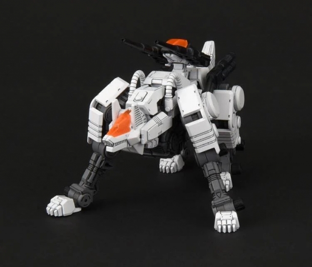 RMZ-003 Command Wolf Model Kit 1/100 Scale | Zoids Realize Model | Takara Tomy