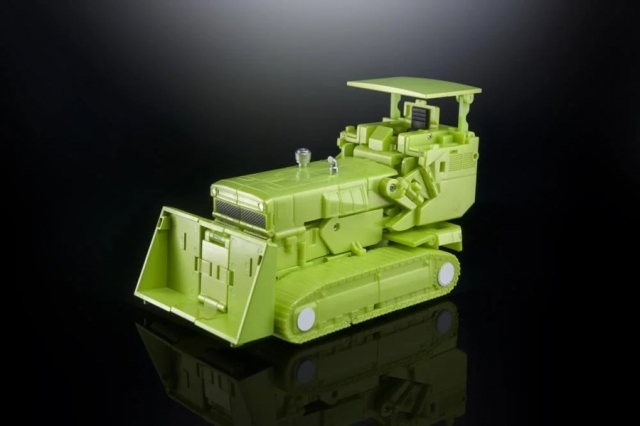 MX-45 Razer | X-Transbots