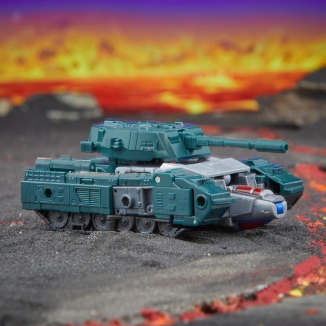 Overcharge Legacy Leader Class | Transformers Generations Legacy
