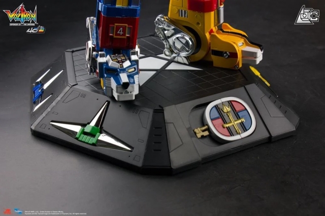 Voltron 40th Anniversary Collector's Set | Voltron: Defender of the Universe | Toynami