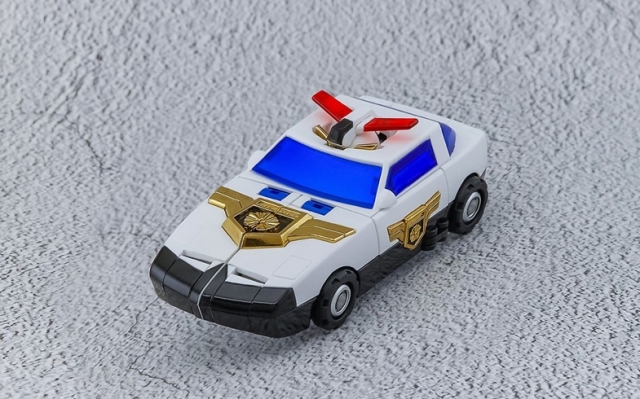 J-Decker Action Gokin | The Brave Police J-Decker | Action Toys