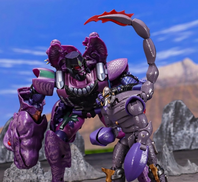 RT-D01 Lord Venatagon | Robot Toys