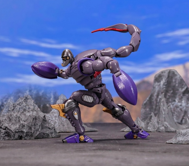 RT-D01 Lord Venatagon | Robot Toys