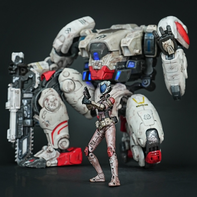 DX-06 Luna Cyberius EXO-Valcrian 1/18 Scale | Mecha Project | Fresh Retro