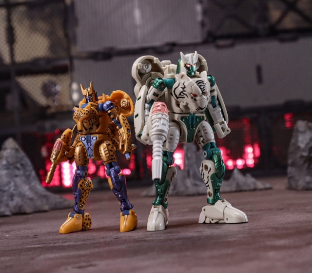 RT-04 Zhou Hu | Robot Toys