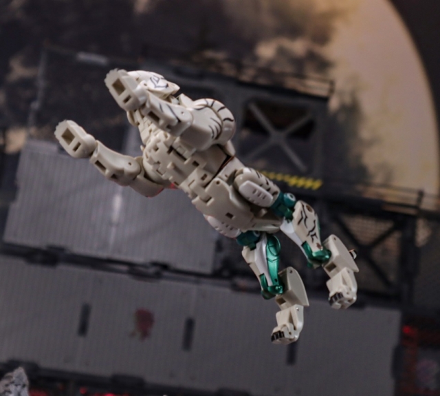 RT-04 Zhou Hu | Robot Toys