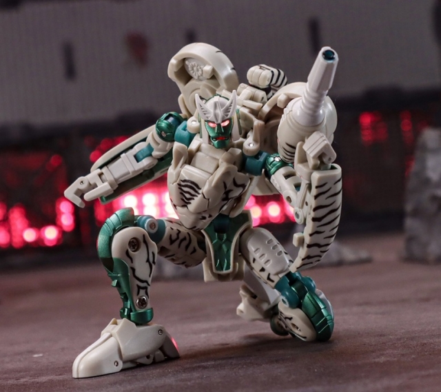 RT-04 Zhou Hu | Robot Toys
