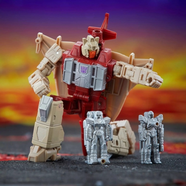 Mayhem Attack Squad Set of 2 Deluxe Class | Transformers: Legacy United Doom n Destruction Collection