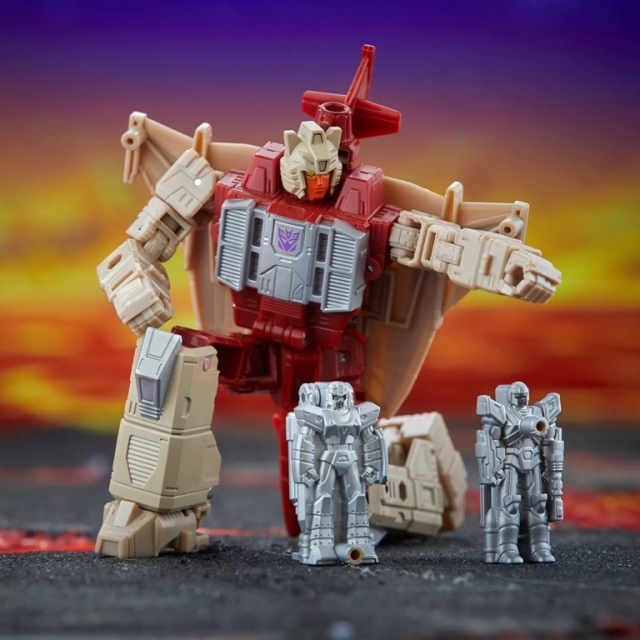 Mayhem Attack Squad Set of 2 Deluxe Class | Transformers: Legacy United Doom n Destruction Collection