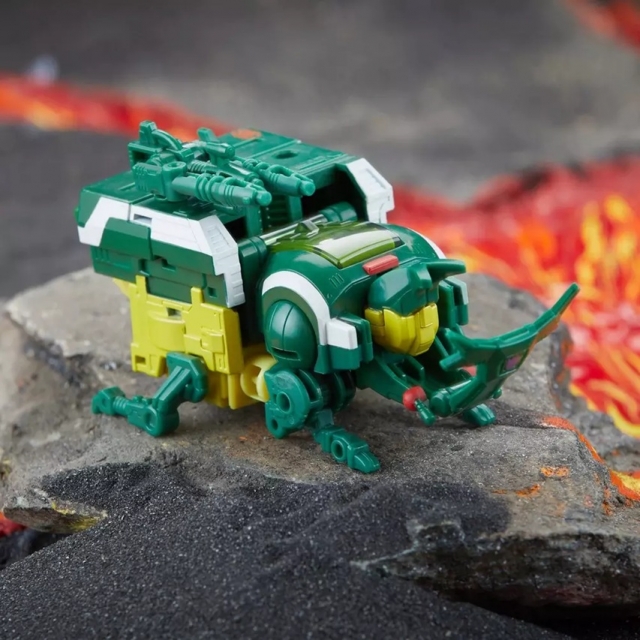 Mayhem Attack Squad Set of 3 | Transformers: Legacy United Doom n Destruction Collection