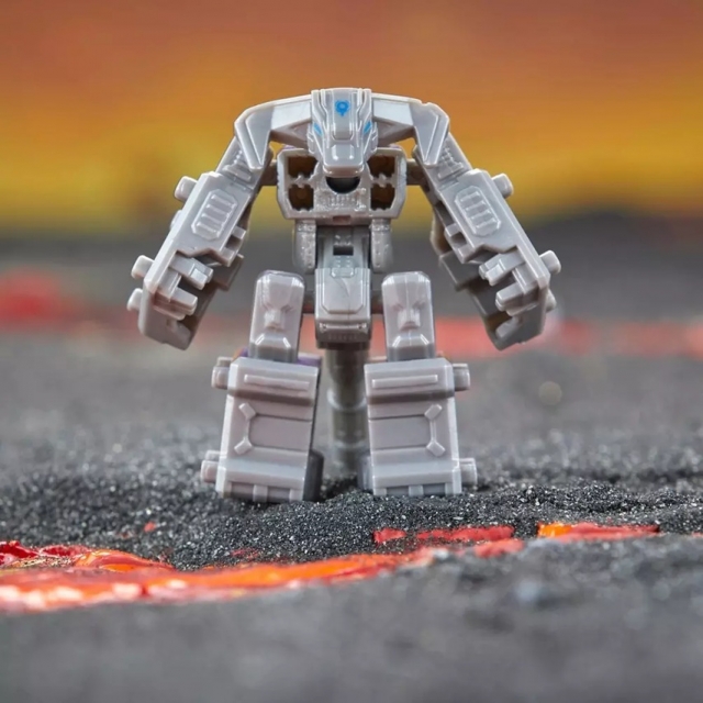 Mayhem Attack Squad Set of 3 | Transformers: Legacy United Doom n Destruction Collection