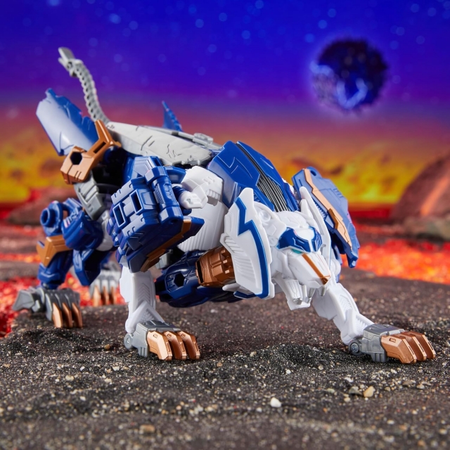 TL-62 Thundertron Japanese Version Legacy Voyager Class | Transformers Generations Legacy