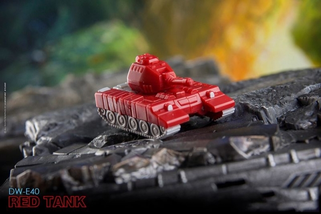 DW-E40 Red Tank and DW-E41 Star Shuttle Set of 2 | Dr. Wu