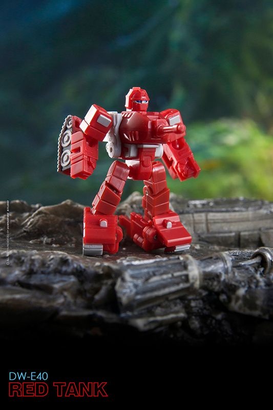 DW-E40 Red Tank and DW-E41 Star Shuttle Set of 2 | Dr. Wu