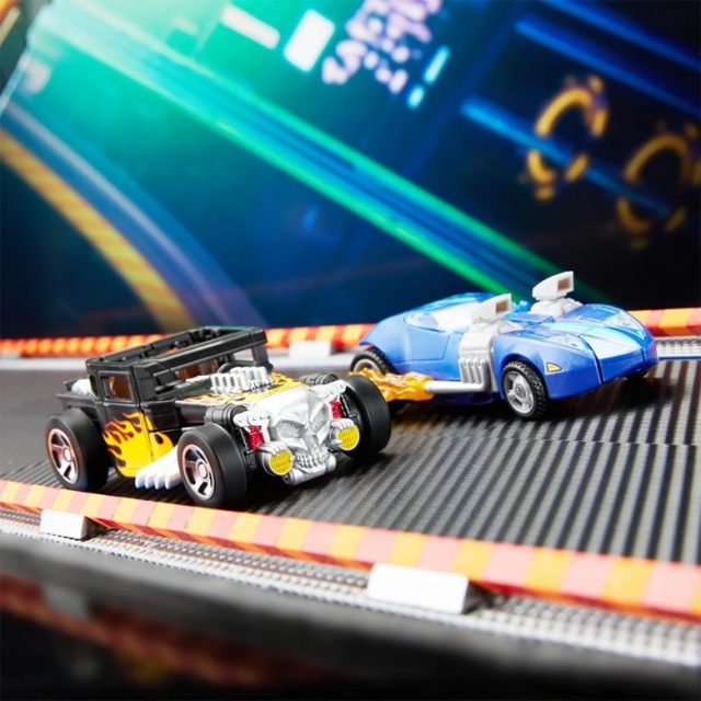 Bone Shaker Deluxe Class | Transformers x Hot Wheels | Transformers Collaborative