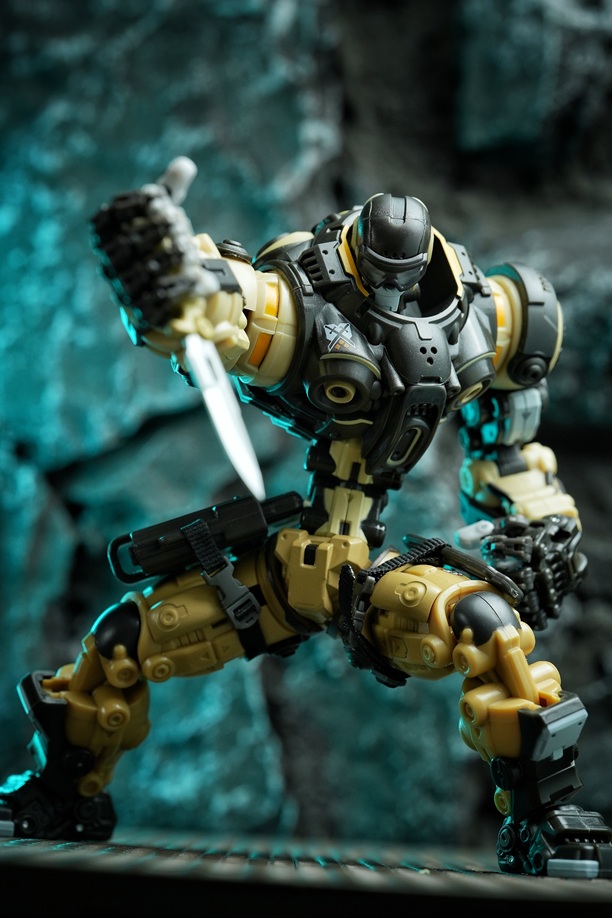 AMW-01 Python Apollo 1/12 Scale Figure Astrobotix Series | Toy Notch Astrobots