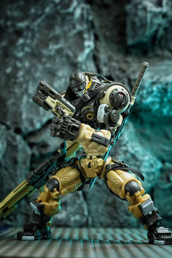 AMW-01 Python Apollo 1/12 Scale Figure Astrobotix Series | Toy Notch Astrobots