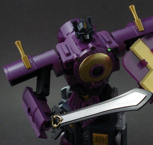 KM-01X Commander-X Limited Edition | Mastermind Creations | Knight Morpher