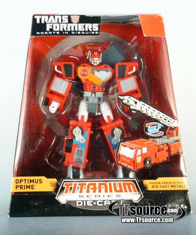 Optimus Prime Robots in Disguise 6-Inch | Transformers Titanium Cybetron Heroes