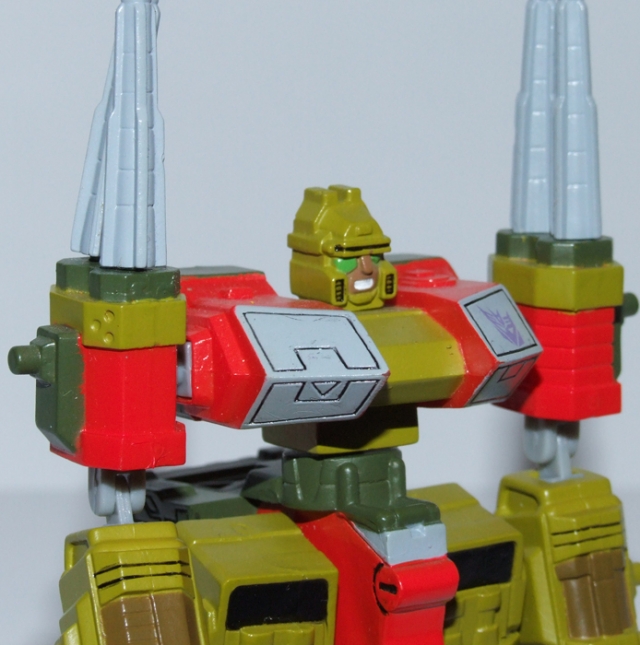 10 Ironhide | Transformers Mega SCF G1