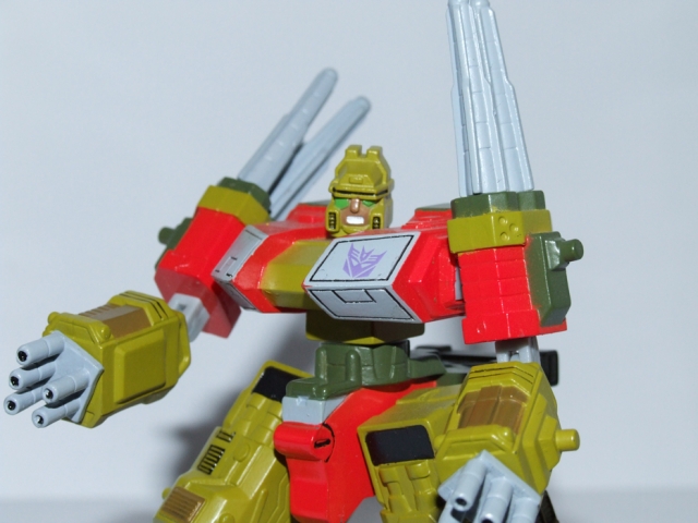 10 Ironhide | Transformers Mega SCF G1