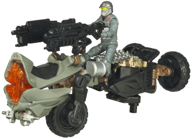 Basic Class Human Alliance Backfire with Sam Witwicky | Transformers 3 Dark of the Moon DOTM