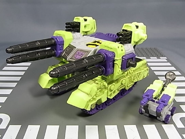 SD-02 Ironhide Demolisher Deluxe Class | Transformers Superlink Energon