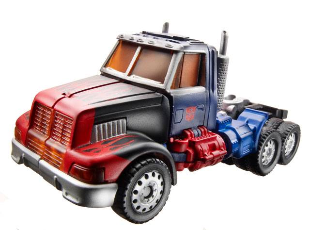 Optimus Prime Deluxe Class |  Hasbro Transformers Reveal the Shield