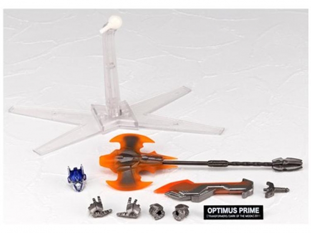 No.040 Optimus Prime DX | Transformers Dark of the Moon Revoltech Sci-fi