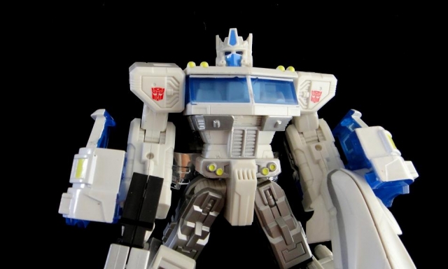 Ultra Magnus Asia Exclusive | Transformers United