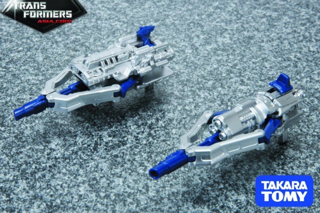Supreme Class APS-01 Striker Optimus Prime Asia Exclusive Limited Edition | Transformers 3 Dark of the Moon DOTM