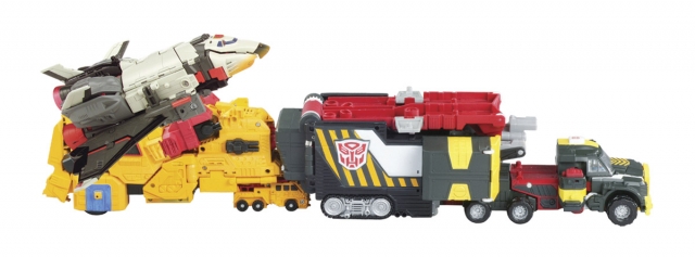Leader Class Optimus Prime and Overload | Transformers Energon