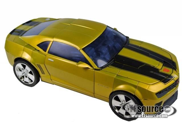 Battle Ops Bumblebee Limited Edition Metallic Finish Exclusive Leader Class | Transformers Hunt for the Decepticons HFTD
