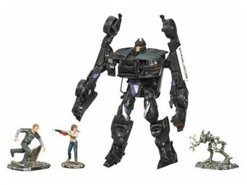 Deluxe Class First Encounter Barricade | Transformers the Movie Screen Battles