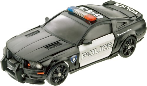 Deluxe Class First Encounter Barricade | Transformers the Movie Screen Battles