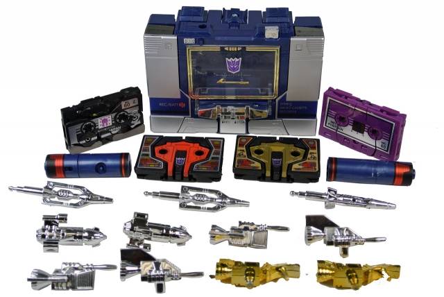 Soundwave with 4 Cassettes SDCC Exclusive | Transformers G1 Reissues Universe